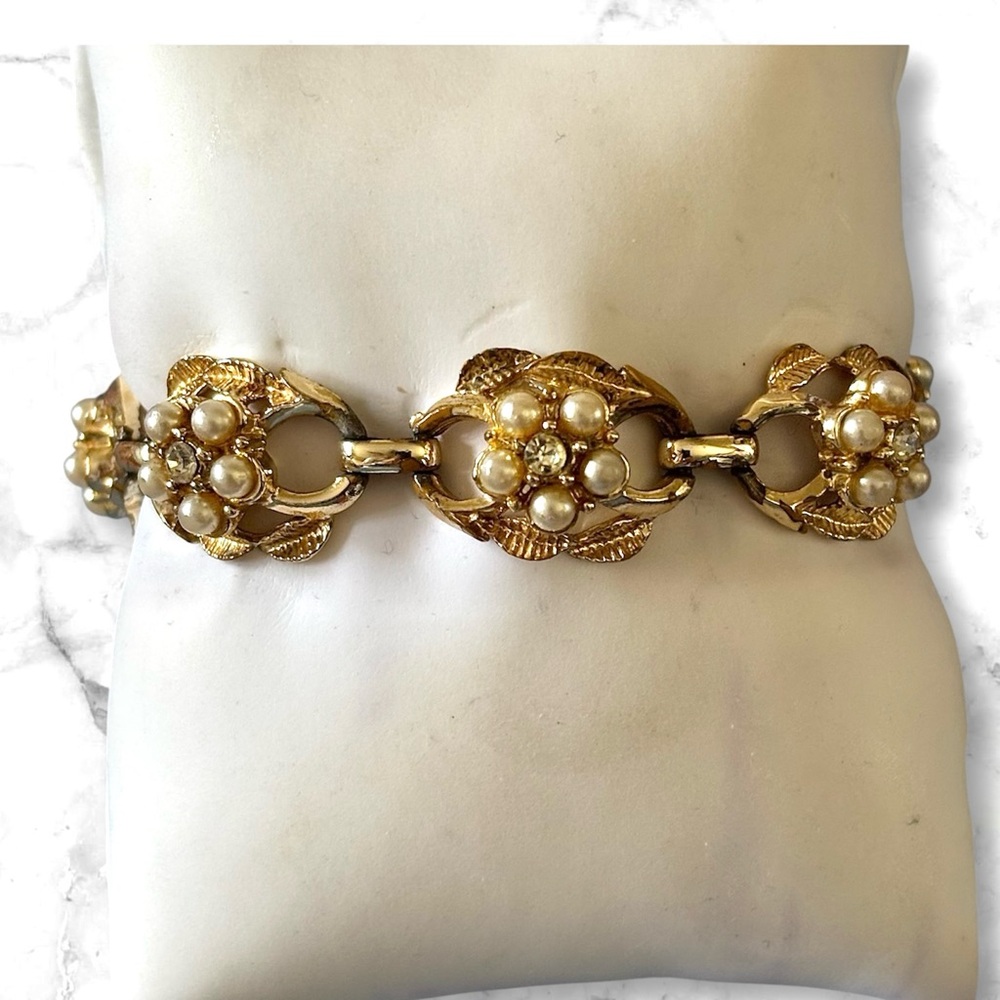 Coro Vintage Elegant Gold Pearl and Crystal Bracelet